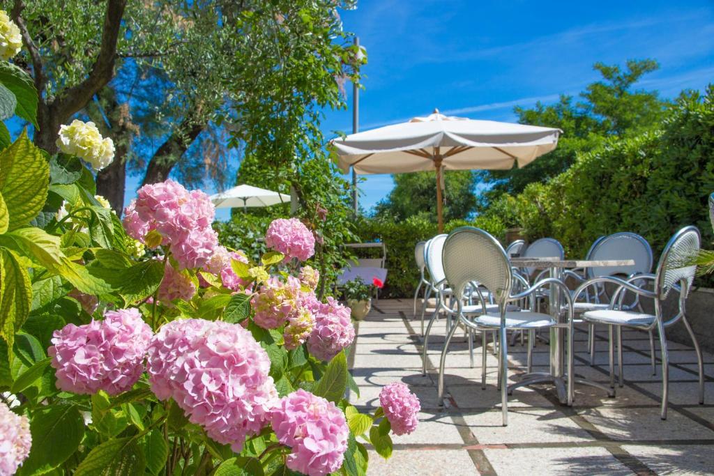 Hotel Adler Габічче-Маре Екстер'єр фото